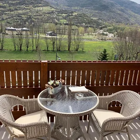 Tuca Del Mont アパート