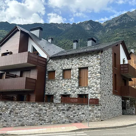 Tuca Del Mont Apartament