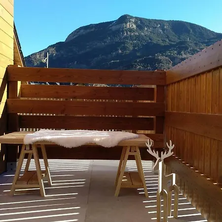 Tuca Del Mont Apartament Benasque