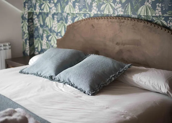 Tuca Del Mont Бенаске